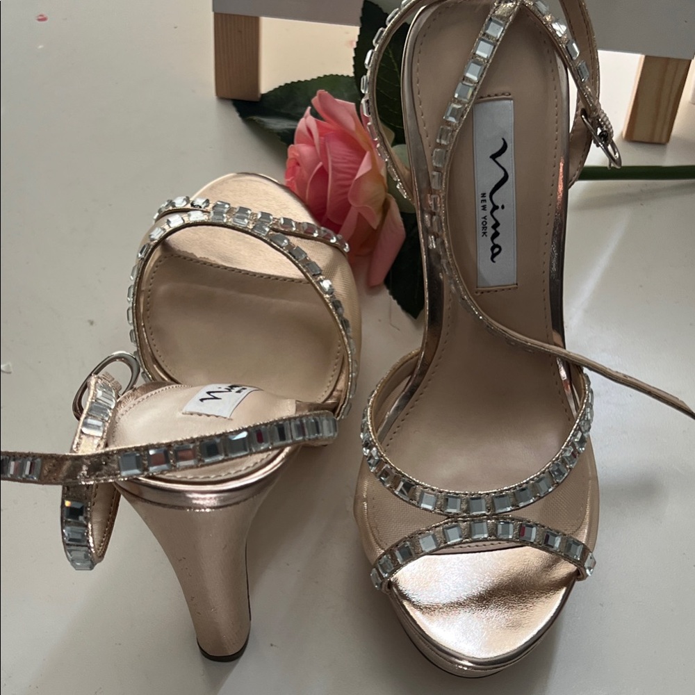 Nina Women's Metallic Strappy Heels